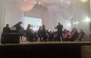 Durante il Concerto in Bielorussia - Minsk - pianoforte e orchestra d'archi - Accademia Statale di Musica di Minsk 05-01-2023